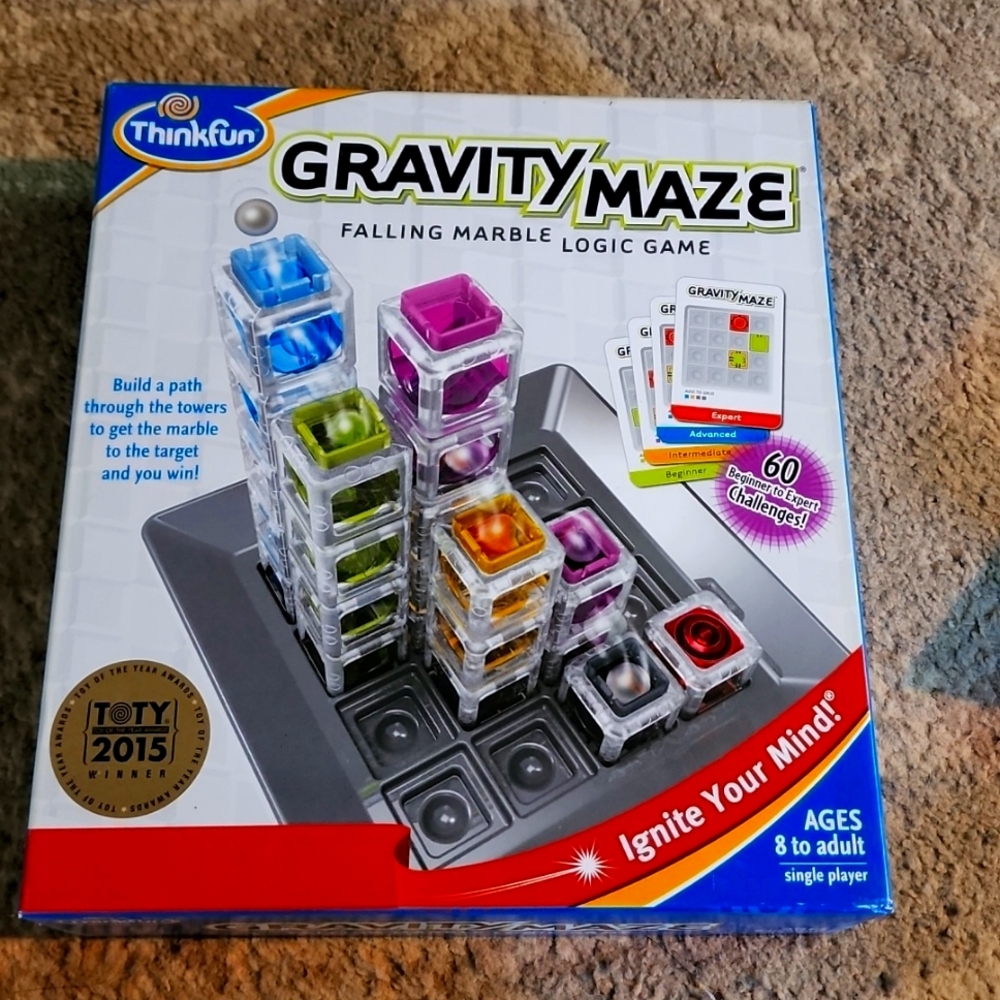 Gravity maze logic game